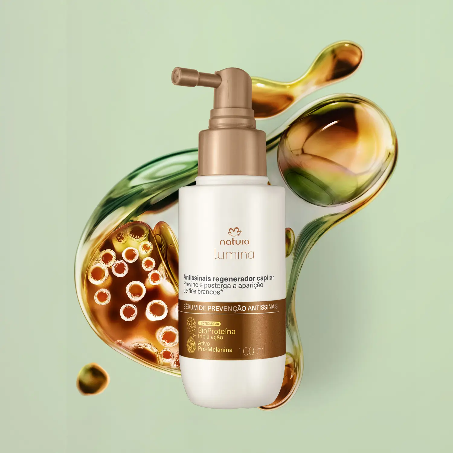 frasco do Natura Lumina Antissinais Regenerador Capilar – Sérum de Prevenção Antissinais 100 ml em close, sobre fundo verde com textura fluida que remete à BioProteína